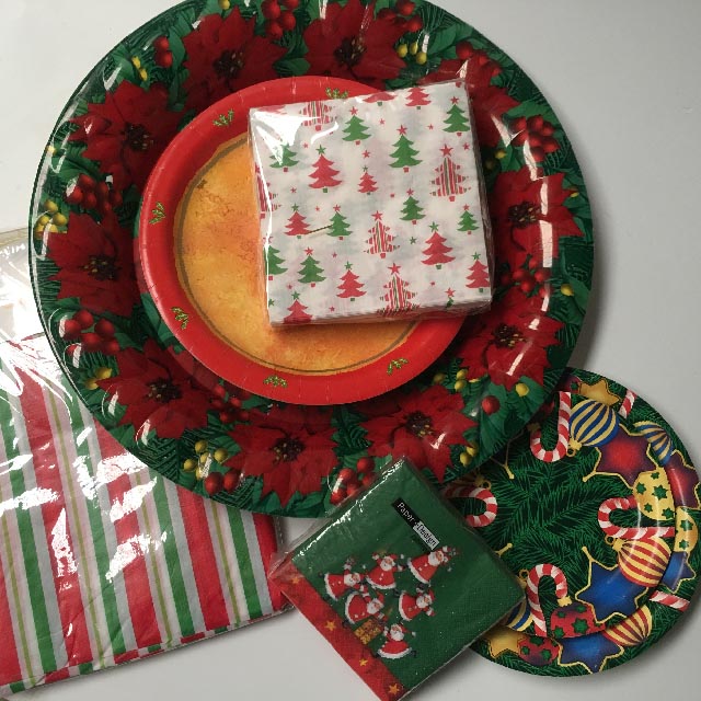 CHRISTMAS TABLEWARE, Assorted